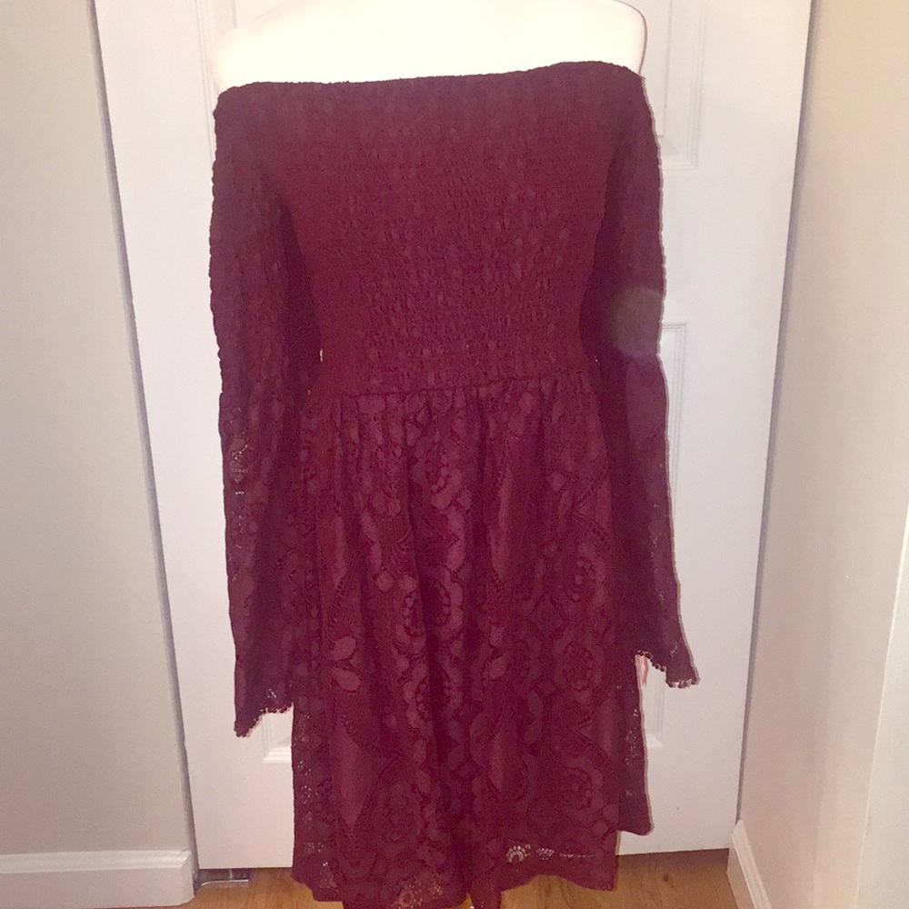 Lace off shoulder Dress